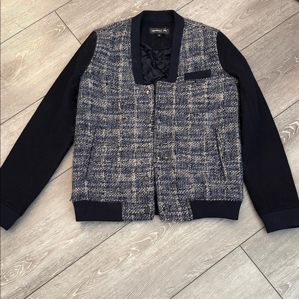 Women’s Members  Only Navy Tweed Jacket size medium new no tags